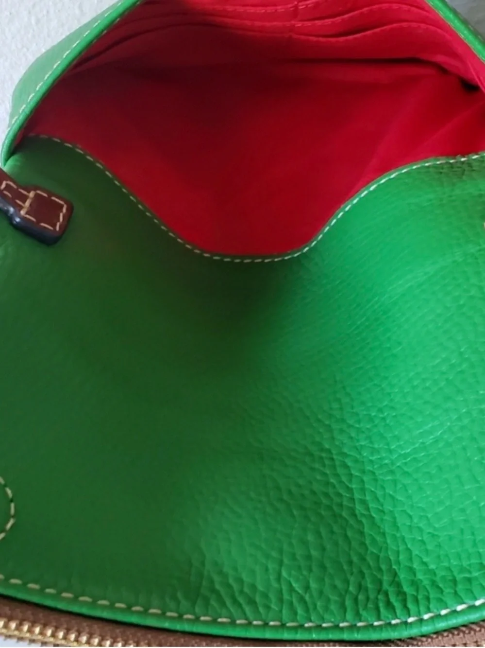 NWT Dooney & Bourke Florentine Foldover Zip Crossbody Bag in Kelly Green NWT